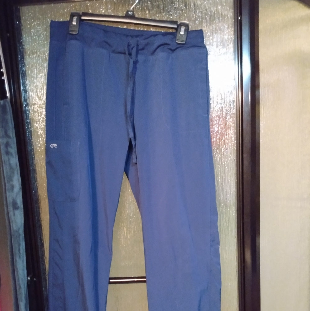 Barco medium scrub pants